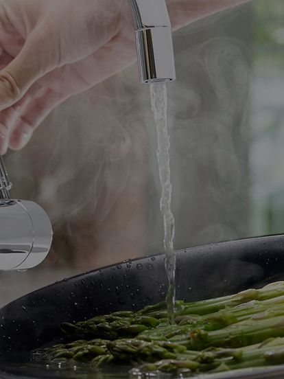 Grifos de agua caliente al instante para cocinas