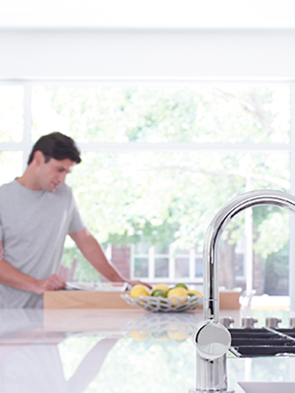 Utiliser l'eau chaude du robinet pour cuisiner : une mauvaise habitude